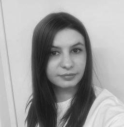 Ксения Кархова